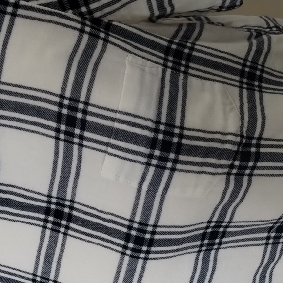 Madewell women's small button back blue/white plaid flannel feel material top - Picture 3 of 13